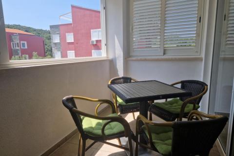 Flat/Appartement Mundanije, Rab, 52m2