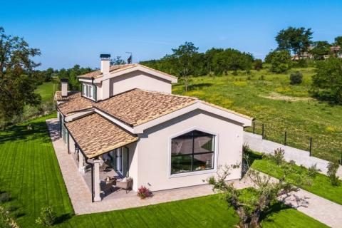 Huis Bijele Zemlje, Grožnjan, 250m2