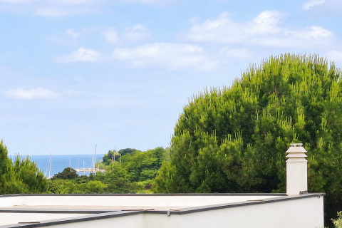 Novigrad &ndash; Komforan stan s krovnom terasom i pogledom na more, 500 m od plaže