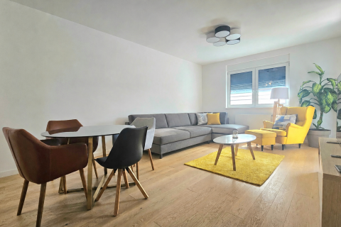 Appartamento Tre&scaron;njevka, Tre&scaron;njevka - Sjever, 55m2