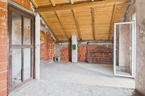 Dugo selo, Kozin&scaron;čak-kuća sa garažom i okućnicom 1300m2