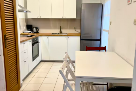 Istria, Valle, appartamento con due camere da letto + posto auto, terrazza e vista mare
