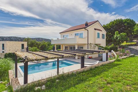 Crikvenica, Bribir &ndash; casa mediterranea con piscina e giardino