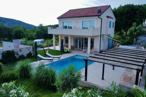Crikvenica, Bribir &ndash; casa mediterranea con piscina e giardino