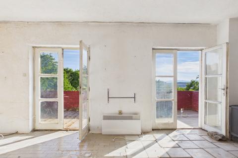 Crikvenica, Jadranovo - kuća za adaptaciju sa velikim dvori&scaron;tem