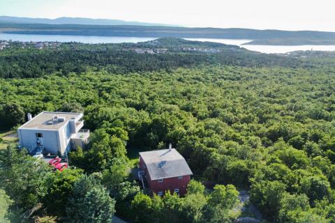 Crikvenica, Jadranovo - kuća za adaptaciju sa velikim dvori&scaron;tem