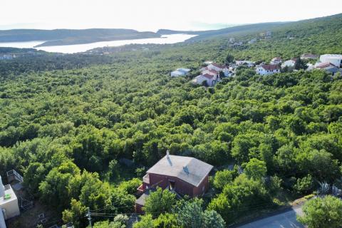Crikvenica, Jadranovo - kuća za adaptaciju sa velikim dvori&scaron;tem