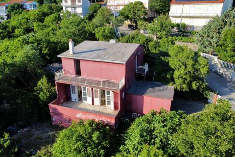 Crikvenica, Jadranovo - kuća za adaptaciju sa velikim dvori&scaron;tem