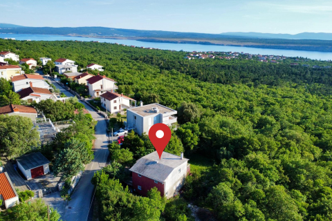 Crikvenica, Jadranovo - kuća za adaptaciju sa velikim dvori&scaron;tem