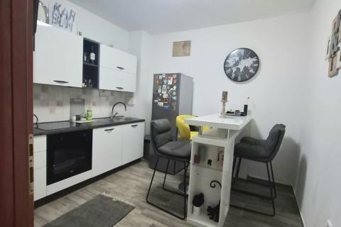 Rijeka, Vi&scaron;kovo- stan u prizemlju sa balkonom