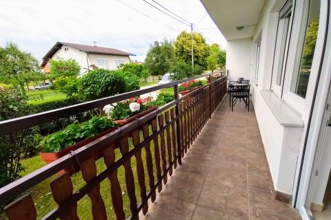 Casa Gornje Meku&scaron;je, Karlovac, 95m2
