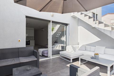 Novigrad &ndash; Moderno appartamento con una camera da letto e ampia terrazza in affitto a lungo termine