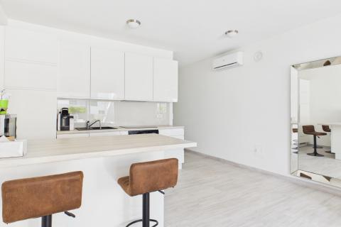 Novigrad &ndash; Moderno appartamento con una camera da letto e ampia terrazza in affitto a lungo termine
