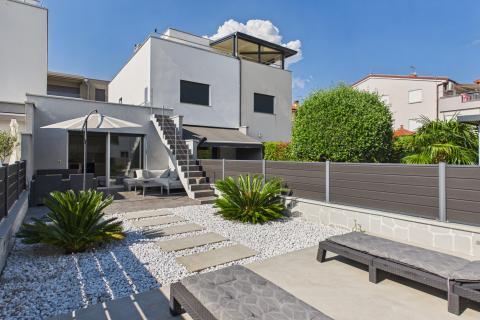 Novigrad &ndash; Moderno appartamento con una camera da letto e ampia terrazza in affitto a lungo termine