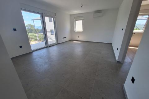 Krk, Čižići, dvosoban stan u blizini mora, novogradnja