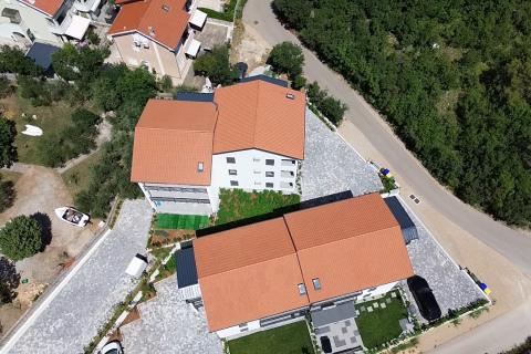 Krk, Čižići, dvosoban stan u blizini mora, novogradnja