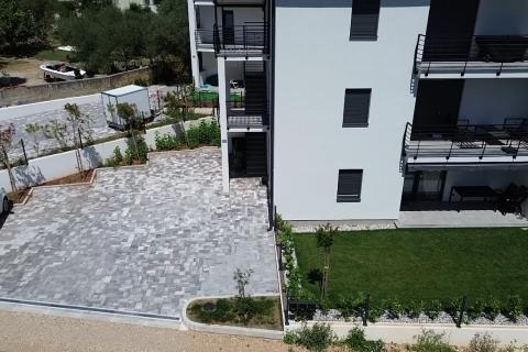 Krk, Čižići, dvosoban stan u blizini mora, novogradnja