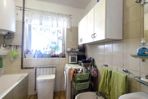 Istra,Umag-Obiteljski stan na odličnoj lokaciji,pogled more