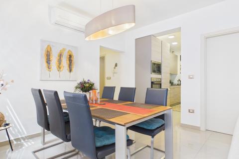 Istria, Cittanova (Novigrad) &ndash; Appartamento nel centro citt&agrave;, a 30 m dal mare