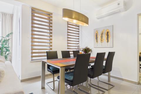 Istria, Cittanova (Novigrad) &ndash; Appartamento nel centro citt&agrave;, a 30 m dal mare