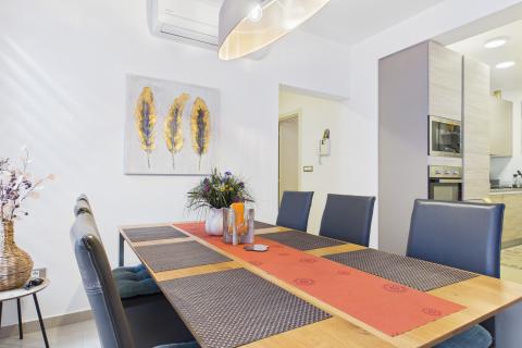 Istria, Cittanova (Novigrad) &ndash; Appartamento nel centro citt&agrave;, a 30 m dal mare