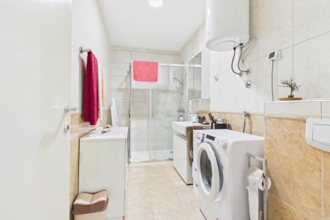 Istria, Cittanova (Novigrad) &ndash; Appartamento nel centro citt&agrave;, a 30 m dal mare