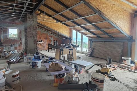 Kastav, Ćikovići - potkrovlje 105 m2, terasa, pogled