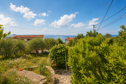 OPATIJA - POBRI - samostojeća kuća