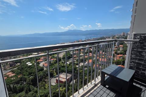 Condo/Apartment Turnić, Rijeka, 76,76m2