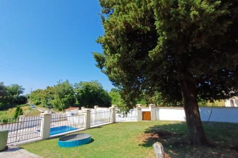 Istrien, Filipana &ndash; Istrisches Steinhaus mit Swimmingpool und Nebengeb&auml;uden