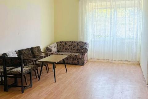 Vrbovsko, Moravice, stan + kućica, okućnica