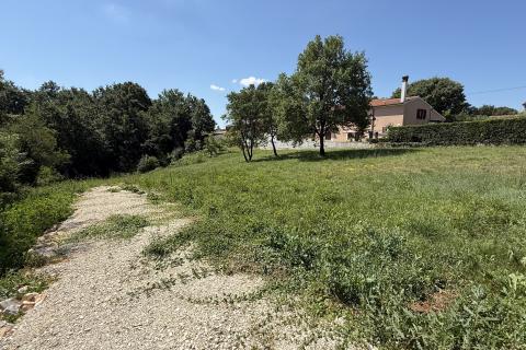 ISTRIEN, ŽMINJ &ndash; Baugrundst&uuml;ck in ruhiger Lage