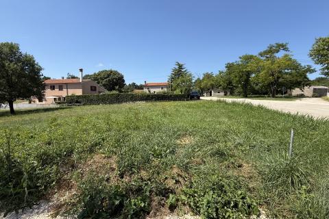 ISTRIEN, ŽMINJ &ndash; Baugrundst&uuml;ck in ruhiger Lage