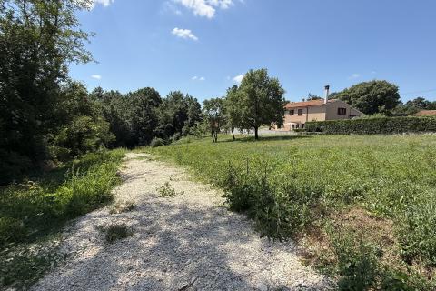 ISTRIEN, ŽMINJ &ndash; Baugrundst&uuml;ck in ruhiger Lage