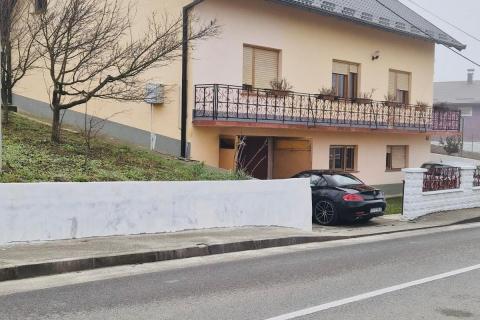 Hi&scaron;a Radoboj, 650m2
