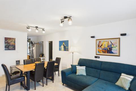 Rijeka, Kantrida  -Prostran i komforan stan 3SB+DB 88m2
