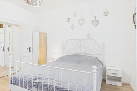 Istrien, Novigrad &ndash; 300 m vom Meer | Wohnung in der historischen Villa Adorno mit Meerblick