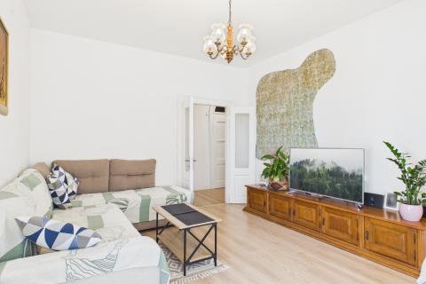 Istrien, Novigrad &ndash; 300 m vom Meer | Wohnung in der historischen Villa Adorno mit Meerblick