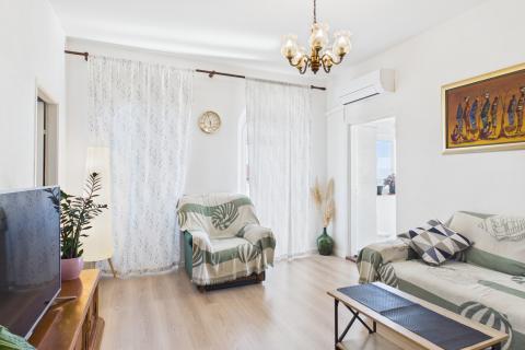 Istrien, Novigrad &ndash; 300 m vom Meer | Wohnung in der historischen Villa Adorno mit Meerblick