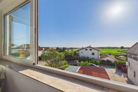 Istrien, Novigrad &ndash; 300 m vom Meer | Wohnung in der historischen Villa Adorno mit Meerblick