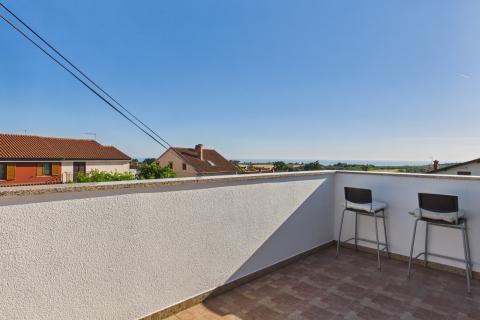 Istrien, Novigrad &ndash; 300 m vom Meer | Wohnung in der historischen Villa Adorno mit Meerblick