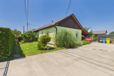 Huis Caprag/Željezara, Sisak, 45,72m2