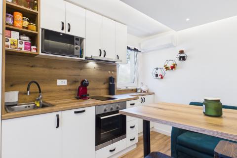 Istria, Cittanova &ndash; Appartamento recentemente ristrutturato con terrazza vicino al mare