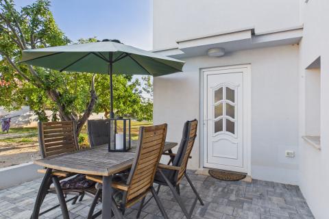 Istria, Cittanova &ndash; Appartamento recentemente ristrutturato con terrazza vicino al mare