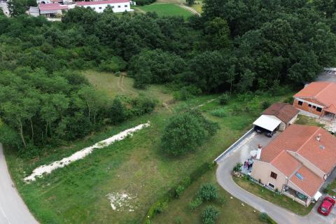 ISTRIA, ŽMINJ - Terreno edificabile in posizione tranquilla