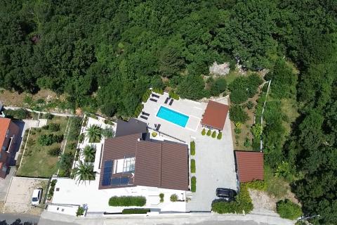 Haus Grižane-Belgrad, Vinodolska Općina, 398m2