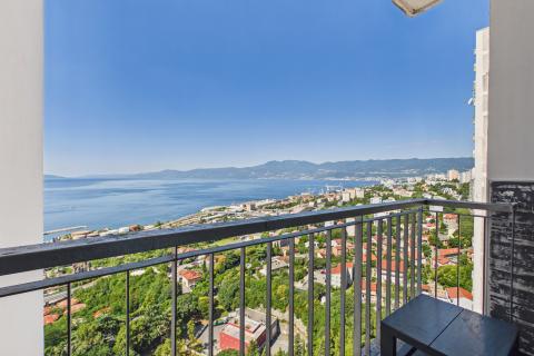 Condo/Apartment Turnić, Rijeka, 76,76m2