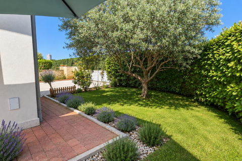 Istria, Cittanova &ndash; Casa indipendente su un unico livello con piscina