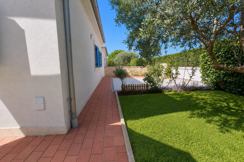 Istria, Cittanova &ndash; Casa indipendente su un unico livello con piscina