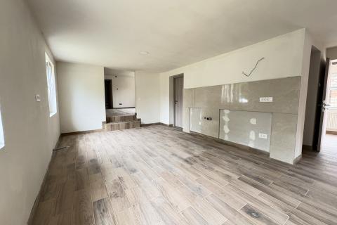 Attivit&agrave; commerciale Kurilovec, Velika Gorica, 75m2